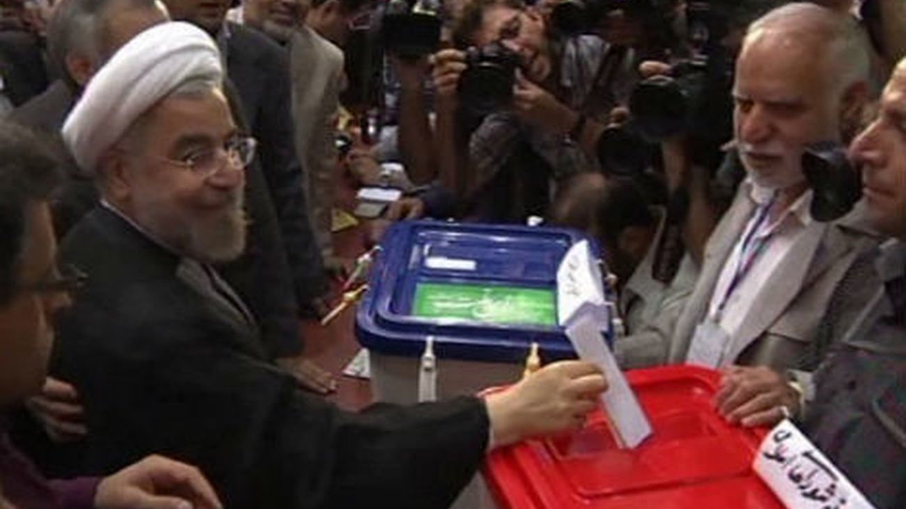 Los iraníes eligen al nuevo presidente, que sucederá al polémico Mahmud Ahmadineyad