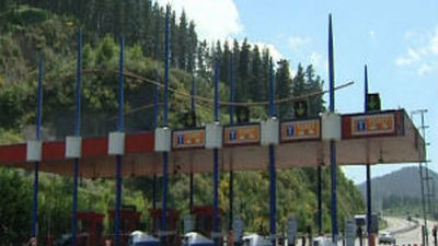 Bildu propone un peaje a todos los coches que no tengan matrícula de Guipúzcoa
