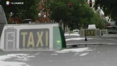 Los taxistas denuncian "pelotazos" en la incorporacion de nuevos municipios al Área Única