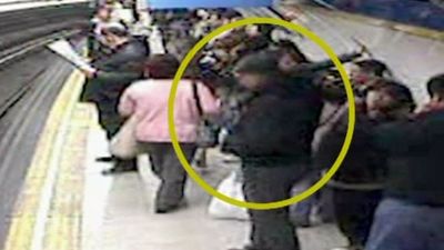 Un juez prohíbe a tres carteristas entrar en el Metro durante seis meses