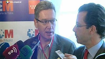 La sanidad pública británica estudia implantar el modelo de la Comunidad de Madrid