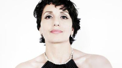 Luz Casal recibe un premio como icono latino y promete un disco sorprendente