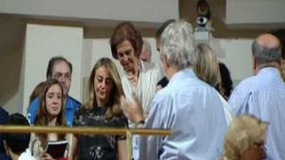 La Reina es recibida con abucheos en el Auditorio Nacional