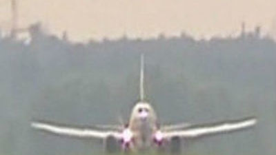 Assange dice que Snowden está "sano y salvo" y su destino es Ecuador