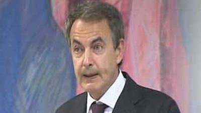 IU acusa a Zapatero de liderar una campaña en favor de un gobierno PP-PSOE
