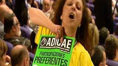 Bronca en la Junta General de Bankia a causa de las preferentes