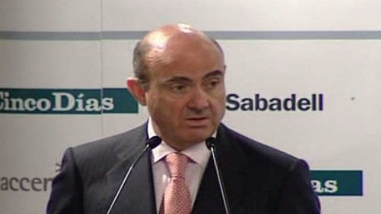 De Guindos: "La EPA del 2º trimestre dará mejores datos de empleo"