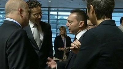 La UE pacta las reglas de los rescates bancarios con protección de los depósitos