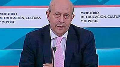 Wert pedirá un 5,5 para las becas en bachillerato y la matrícula gratis en la universidad