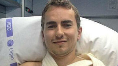 Lorenzo se opera y vuelve a Assen para intentar correr