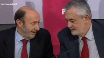 El PSOE da un "respaldo absoluto" a Griñán y mantiene su calendario