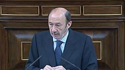 Rubalcaba exige a Rajoy una explicación convincente sobre Bárcenas "si puede"