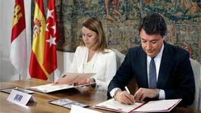 Madrid y Castilla-La Mancha renuevan el convenio para usar el abono transporte madrileño