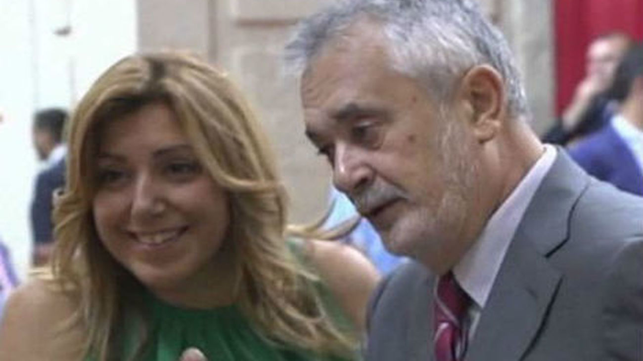Susana Díaz comunica a la Comisión Electoral del PSOE-A que opta a las primarias