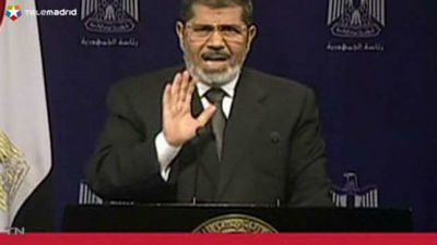 El jefe del Ejército egipcio se reúne con la oposición para analizar los pasos a seguir