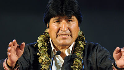 Morales ofrece asilo a Snowden en "protesta" contra Europa