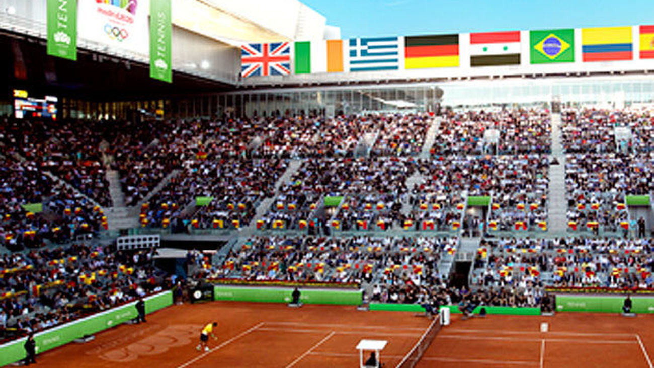 El Ayuntamiento investigará los sobrecostes de Caja Mágica, cifrados en un 110%