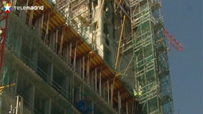 Las altas temperaturas pudieron ser la causa del incendio de la torre del BBVA