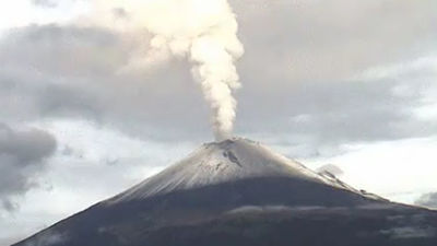 Popocatépetl registra explosiones con gas y ceniza en últimas horas