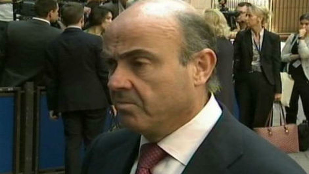 Guindos pide que el Banco Europeo de Inversiones actúe para facilitar crédito a pymes