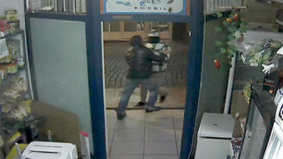 Dos detenidos por atracar locutorios y locales de envíos de dinero