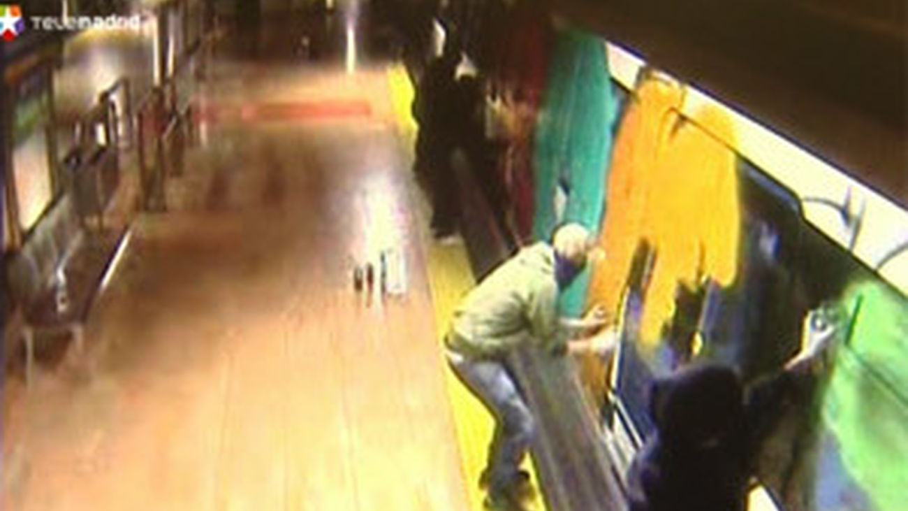 Los grafiteros que atacan metros y trenes es un fenómeno que va a más
