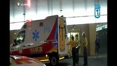 Una mujer da a luz a un niño en una ambulancia