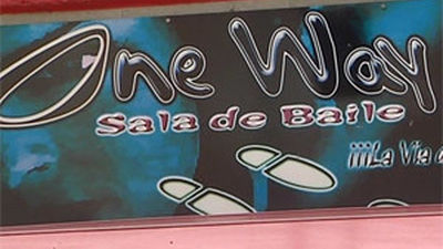 Heridos graves dos jóvenes dominicanos por arma blanca tras una discusión en La Elipa