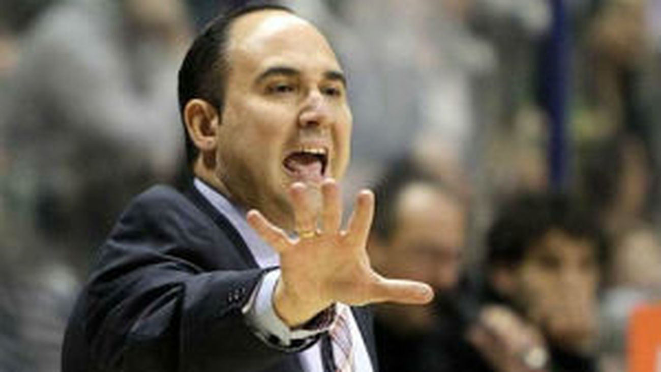 Chus Mateo regresa al banquillo del Fuenlabrada