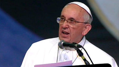 El Papa confiesa que robó una cruz del ataúd de un sacerdote amigo