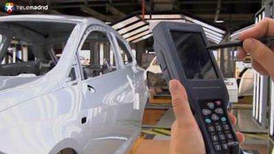 El PIB modera su caída hasta el 0,1% y desacelera su contracción interanual al 1,7%