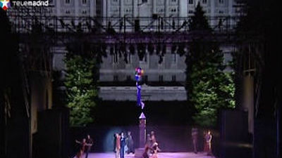 La Cenicienta 'baila' sobre patines en los Jardines de Sabatini