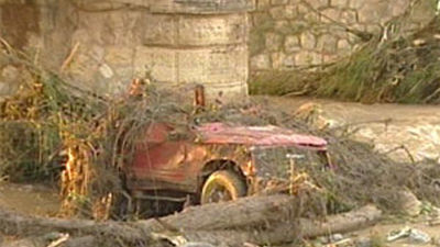 Buscan a un hombre desaparecido al que arrastró una riada en Oliete