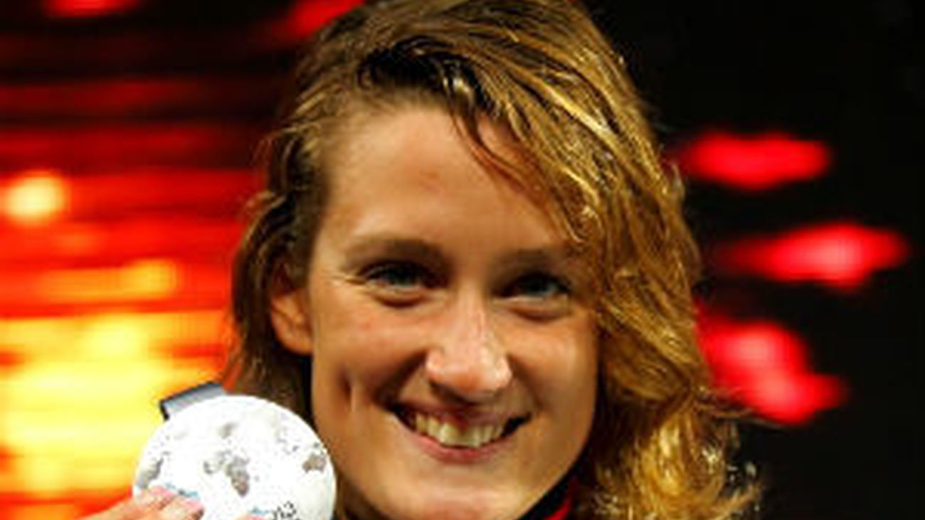Mireia Belmonte se corona con una plata en los 400 estilos