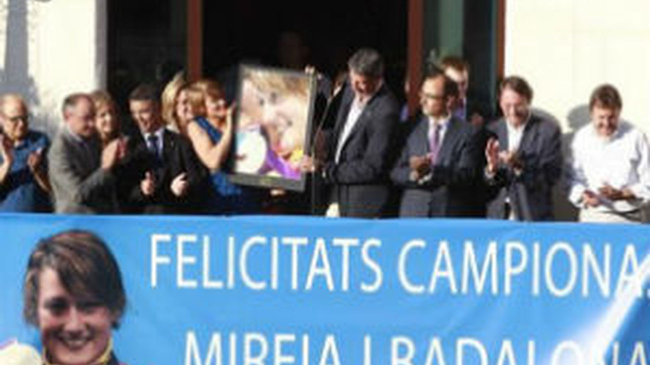 Homenaje a Mireia Belmonte