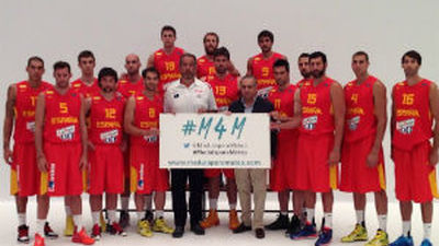 La selección española de baloncesto apoya la campaña #M4M