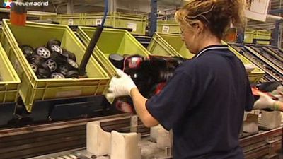 CEOE, CCOO y UGT rechazan la bajada salarial que proponen Comisión Europea y el FMI