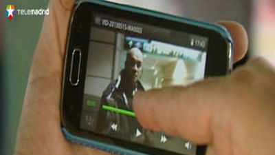 Dos taxistas piratas denunciados en una inspección en Barajas