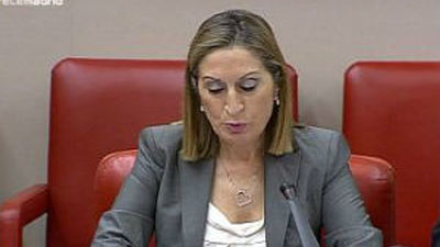 Fomento implantará el 'manos libres' para los maquinistas y revisara velocidades