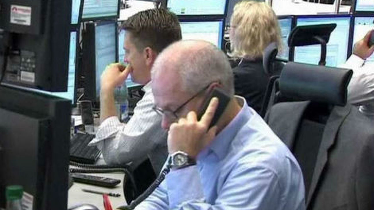 La prima de riesgo cae a 267 puntos y repite mínimos de agosto de 2011