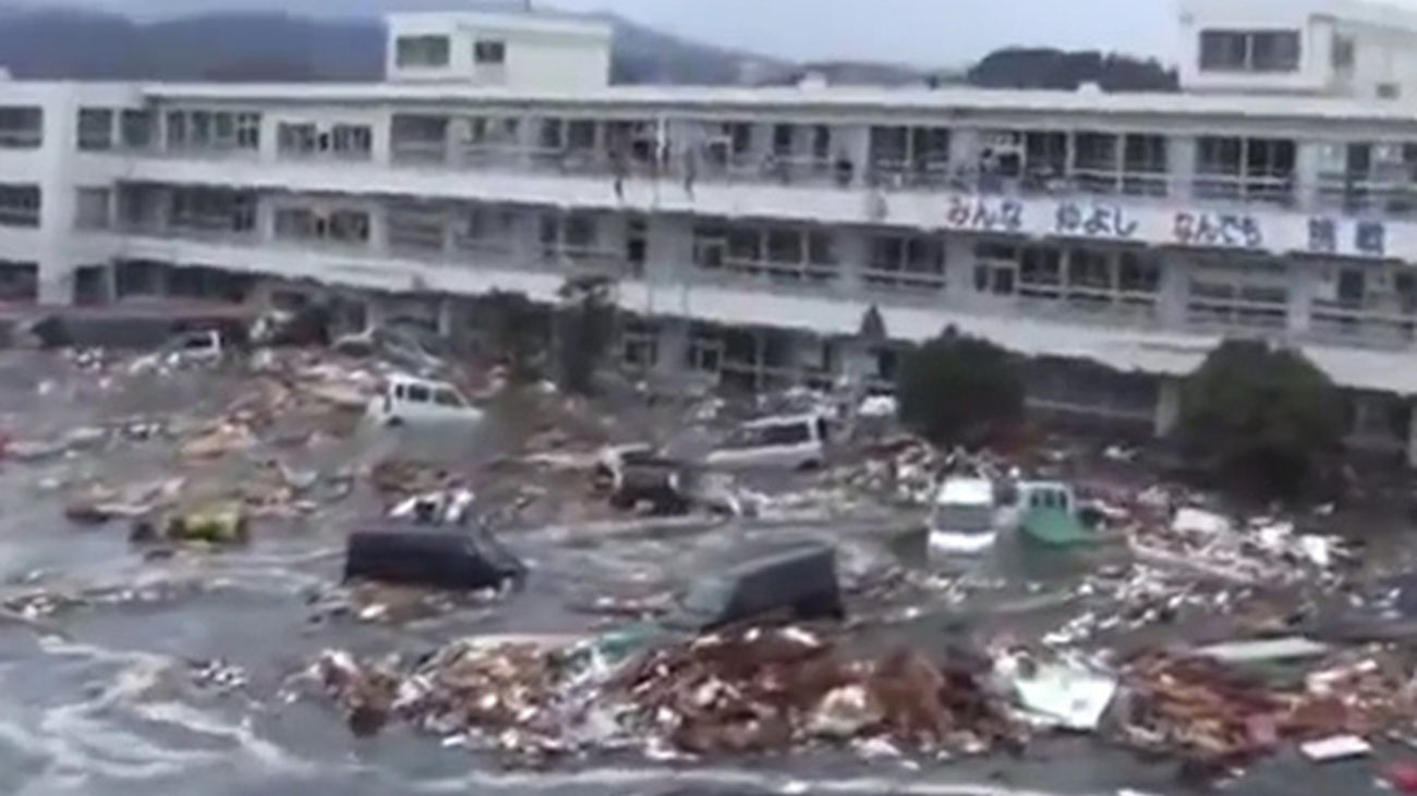 VIDEO COMPLETO DEL TSUNAMI