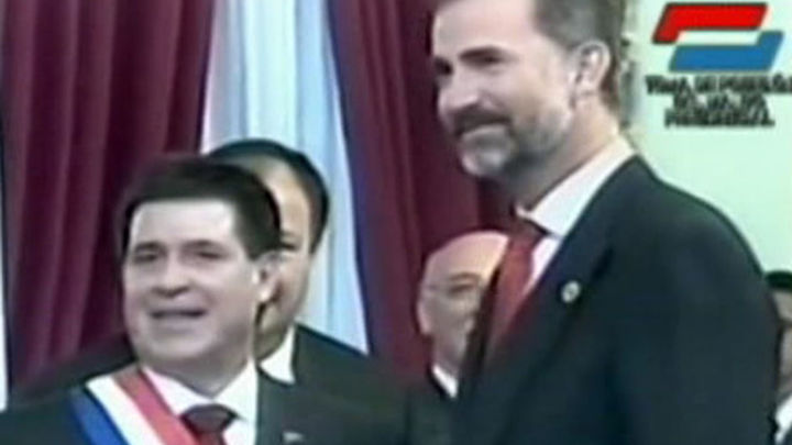 Horacio Cartes jura el cargo como presidente de Paraguay