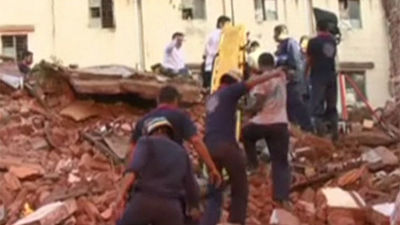 Suben a siete los muertos al hundirse un edificio en Sao Paulo