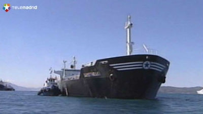 El Gobierno aprueba la reforma para sancionar a las gasolineras flotantes en el Estrecho