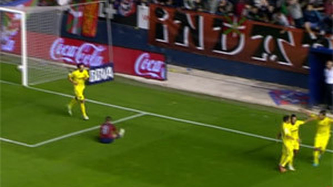 El Villareal golea en el Sadar