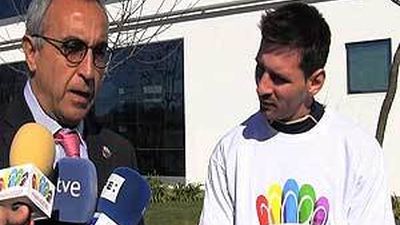 Messi se pone la camiseta de Madrid 2020