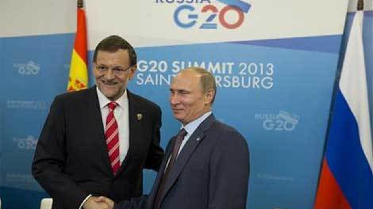 Rajoy y Putin centran en la economía su encuentro bilateral en San Petersburgo