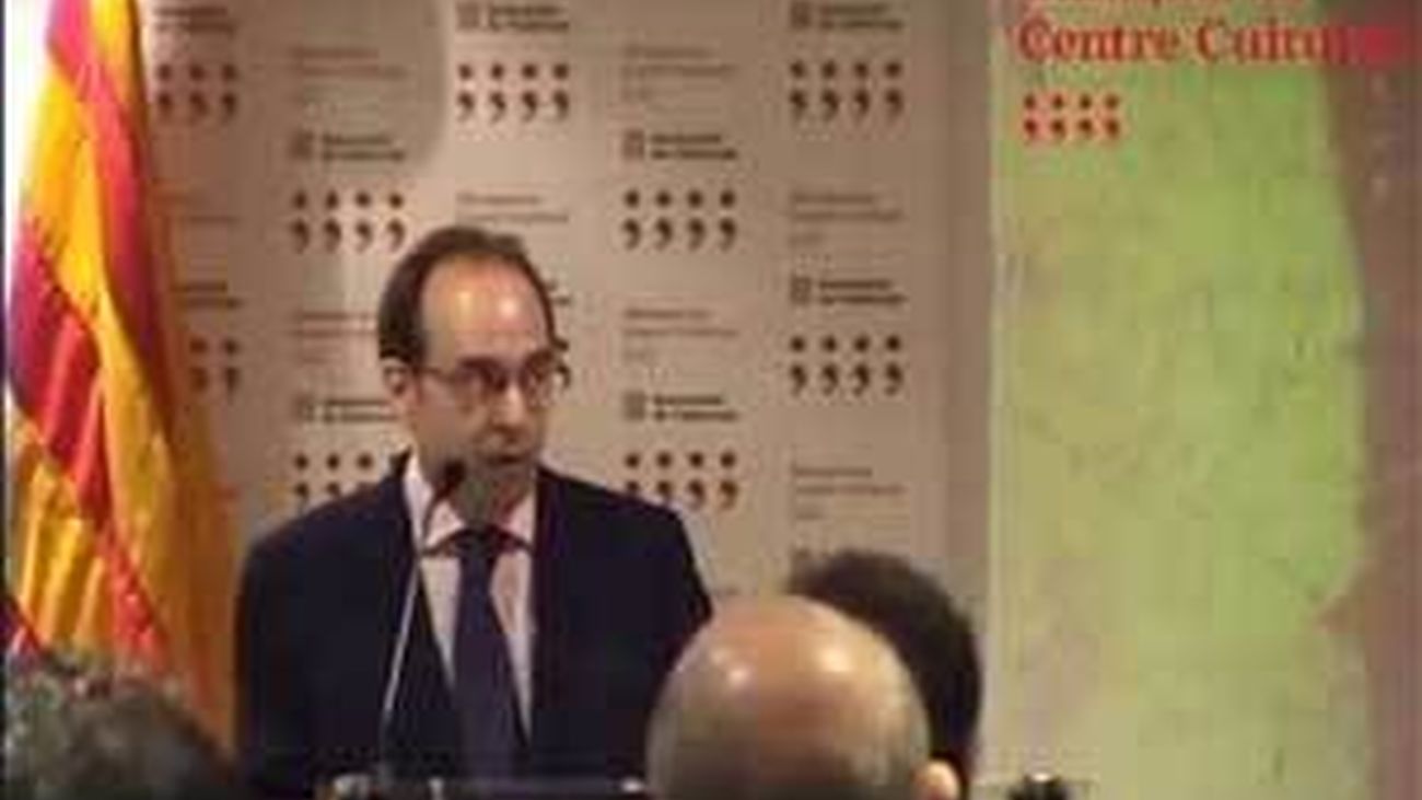 Un grupo de radicales irrumpe en la celebración de la Diada en Madrid