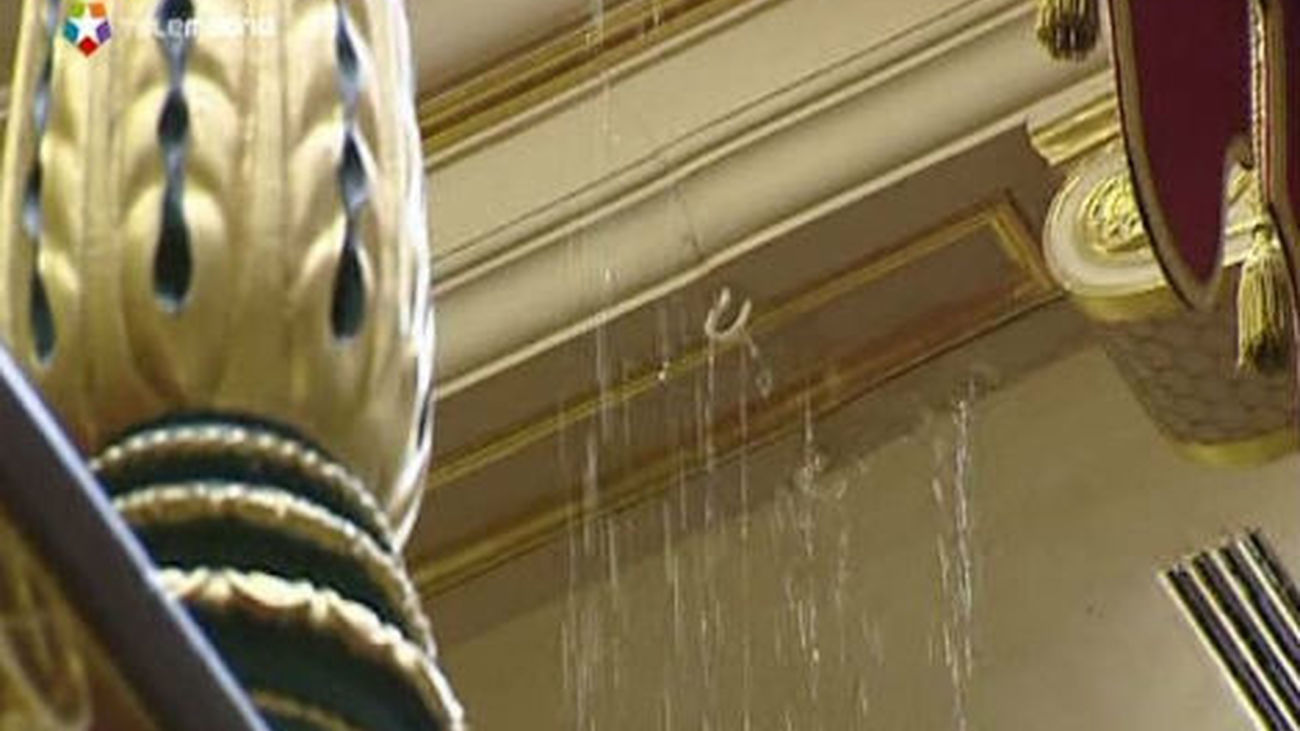 El Congreso retrasa la sesión de control por graves filtraciones de agua en el hemiciclo