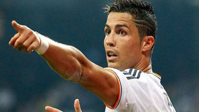 2-2. Cani amarga el debut de Bale